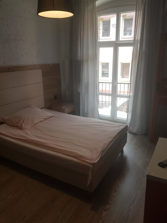 Хостелы Kaktus Guest House Катовице-12