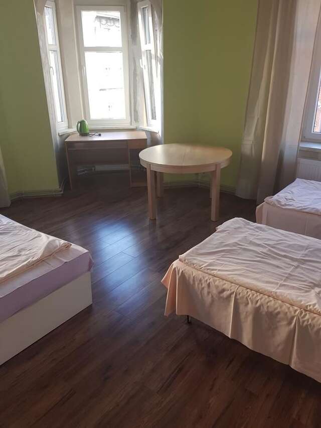 Хостелы Kaktus Guest House Катовице-37